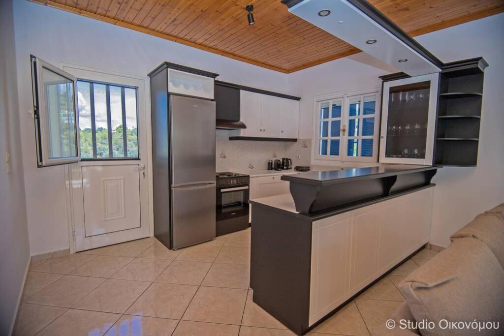 Gerani Maison Agios Aimilianos Beautiful View ปอร์โตเฮลี ภายนอก รูปภาพ